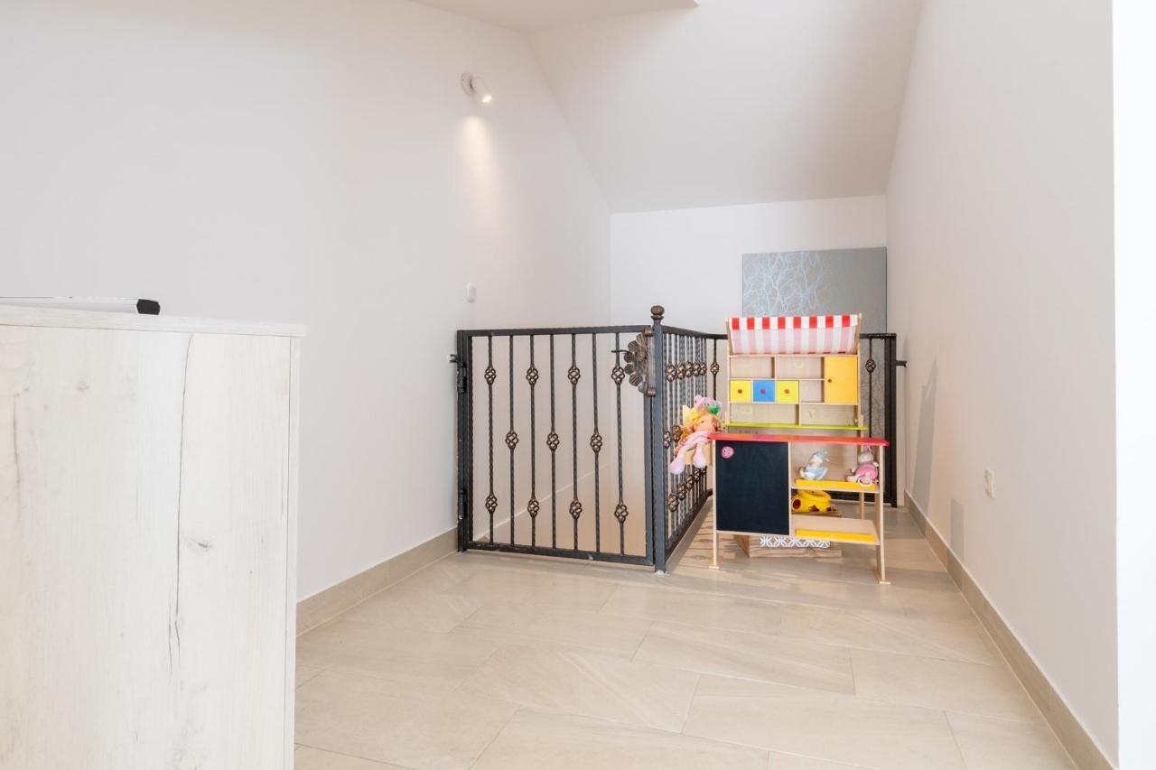 Apartment Familia ネウム エクステリア 写真
